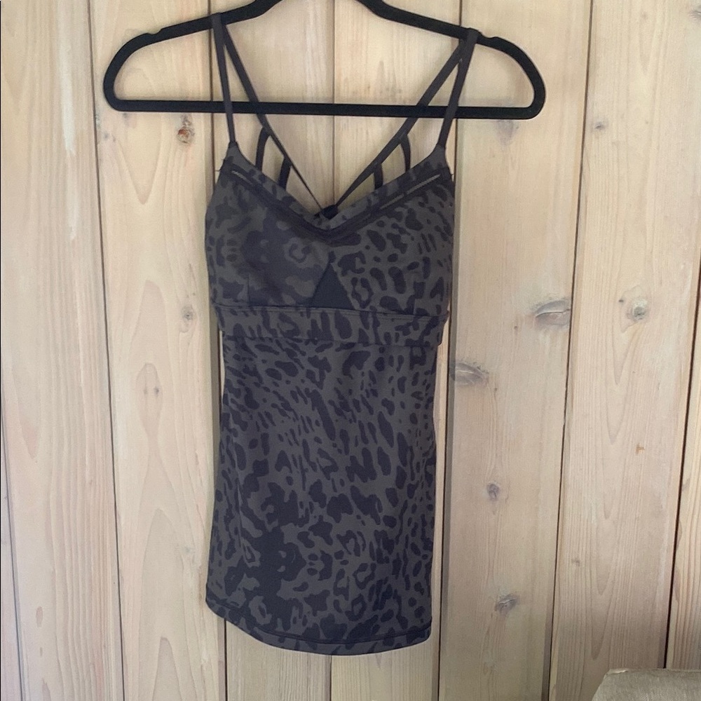 🍋Lululemon strappy tank